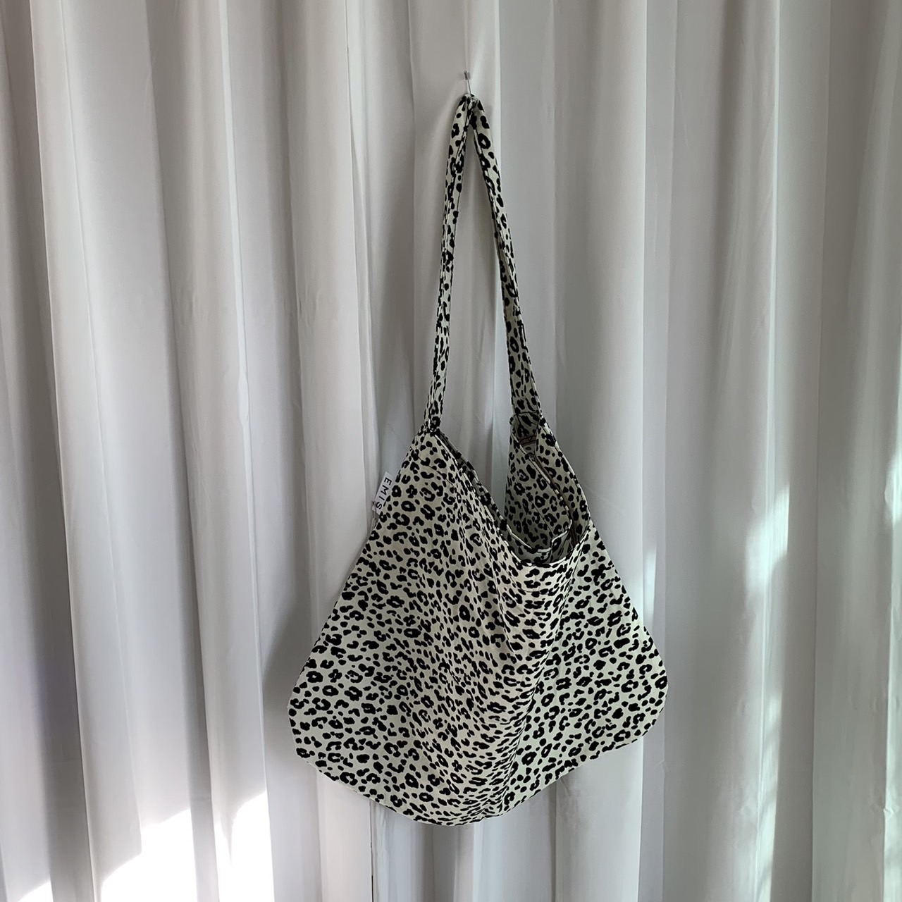 당일발송 이미스 emis 에코백 레오파드 코듀로이 연예인 가방 호피에코백