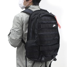 나이키 SB RPM 백팩 가방 검흰 올블랙