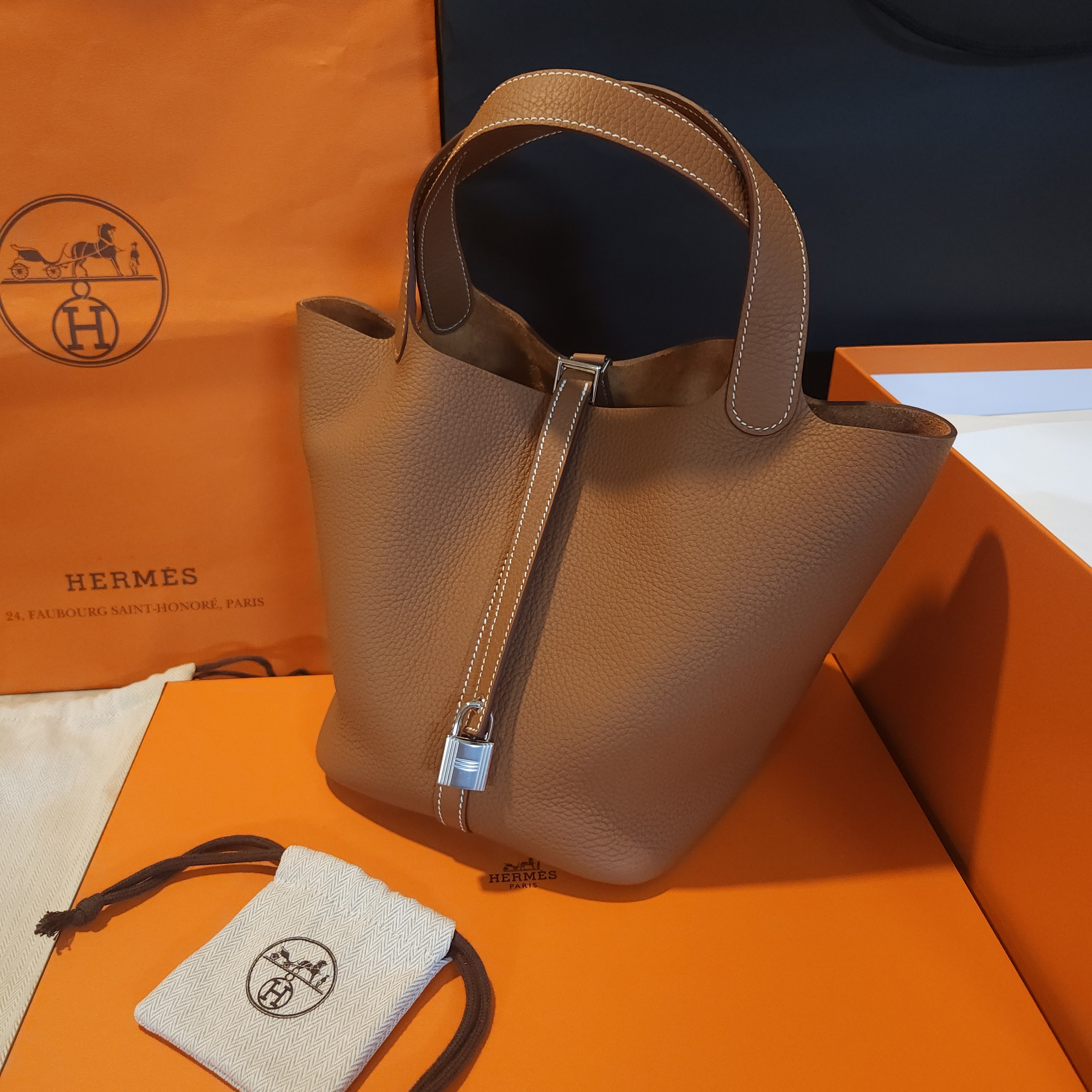 (국내백화점 풀셋) 에르메스 피코탄 18 22 골드 에토프 블랙 베르베흐티고